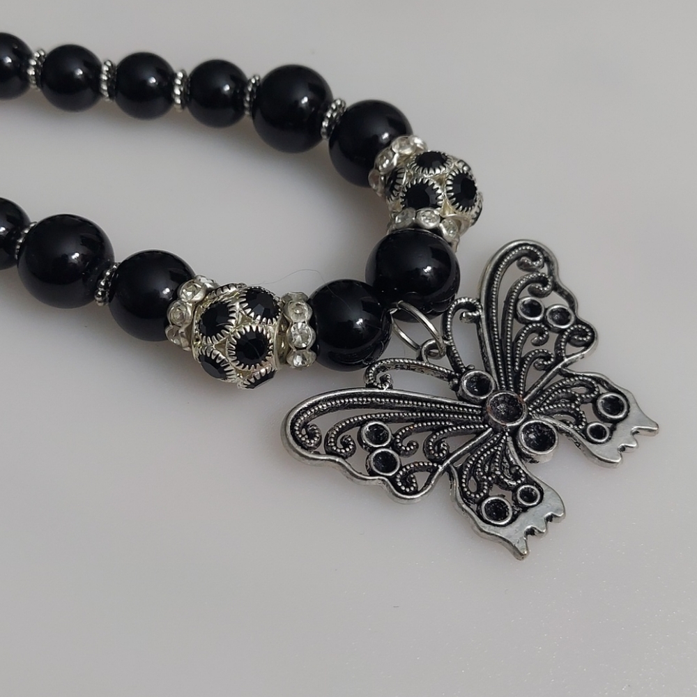 Butterfly necklace 🖤 - Picture 3 of 11